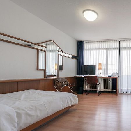 Hotel Berlin Зиндельфинген Экстерьер фото