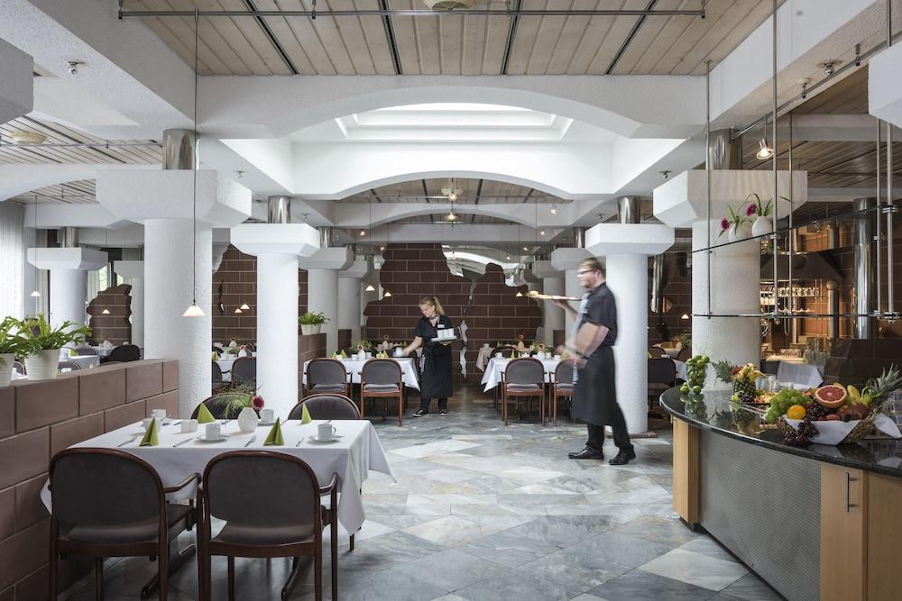 Hotel Berlin Зиндельфинген Экстерьер фото